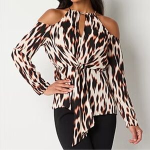 Bold Elements Womens Keyhole Neck Long Sleeve Blouse